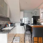 Dom wakacyjny La Maison Du Soleil L Aulhere 3 Etoiles ,maison Familiale 6-7 Personnes, Grand Jacuzzi 6 P Oloron-Sainte-Marie