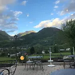 La Maison Du Soleil L Aulhere 3 Etoiles ,maison Familiale 6-7 Personnes, Grand Jacuzzi 6 P Dom wakacyjny *