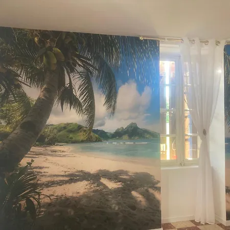 La Maison Du Soleil L Aulhere 3 Etoiles ,maison Familiale 6-7 Personnes, Grand Jacuzzi 6 P