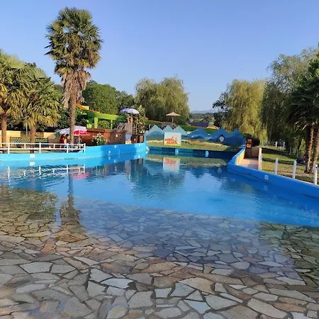 Casa de Férias La Maison Du Soleil L Aulhere 3 Etoiles ,maison Familiale 6-7 Personnes, Grand Jacuzzi 6 P *
