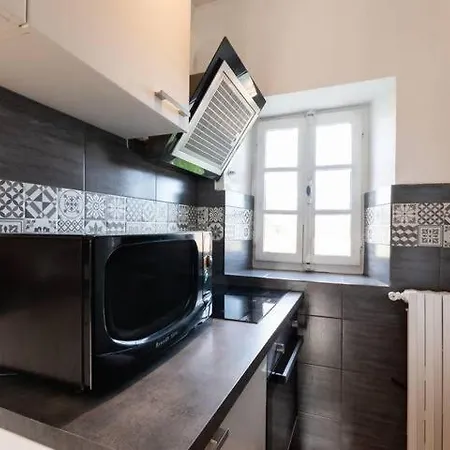 Casa de Férias La Maison Du Soleil L Aulhere 3 Etoiles ,maison Familiale 6-7 Personnes, Grand Jacuzzi 6 P Oloron-Sainte-Marie