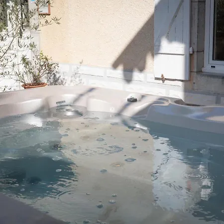 La Maison Du Soleil: Family Retreat With Wellness Massages * Oloron-Sainte-Marie