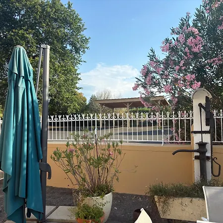 La Maison Du Soleil L Aulhere 3 Etoiles ,maison Familiale 6-7 Personnes, Grand Jacuzzi 6 P * オロロン・サント・マリー