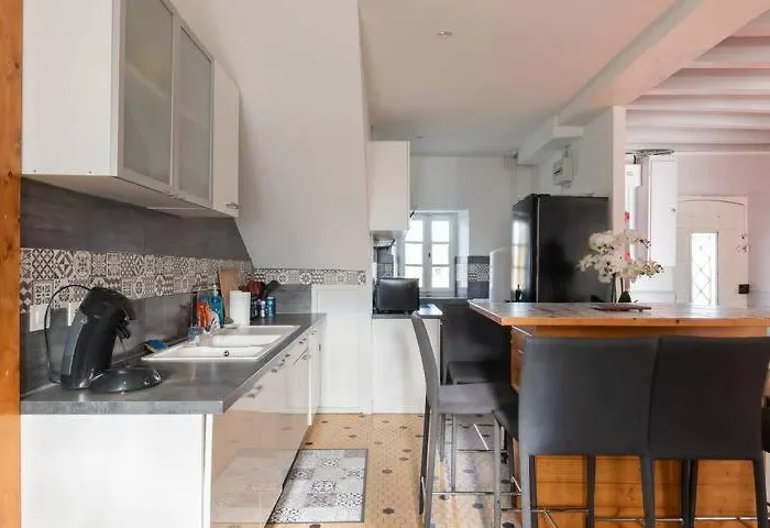 Nyaraló La Maison Du Soleil L Aulhere 3 Etoiles ,maison Familiale 6-7 Personnes, Grand Jacuzzi 6 P Oloron-Sainte-Marie